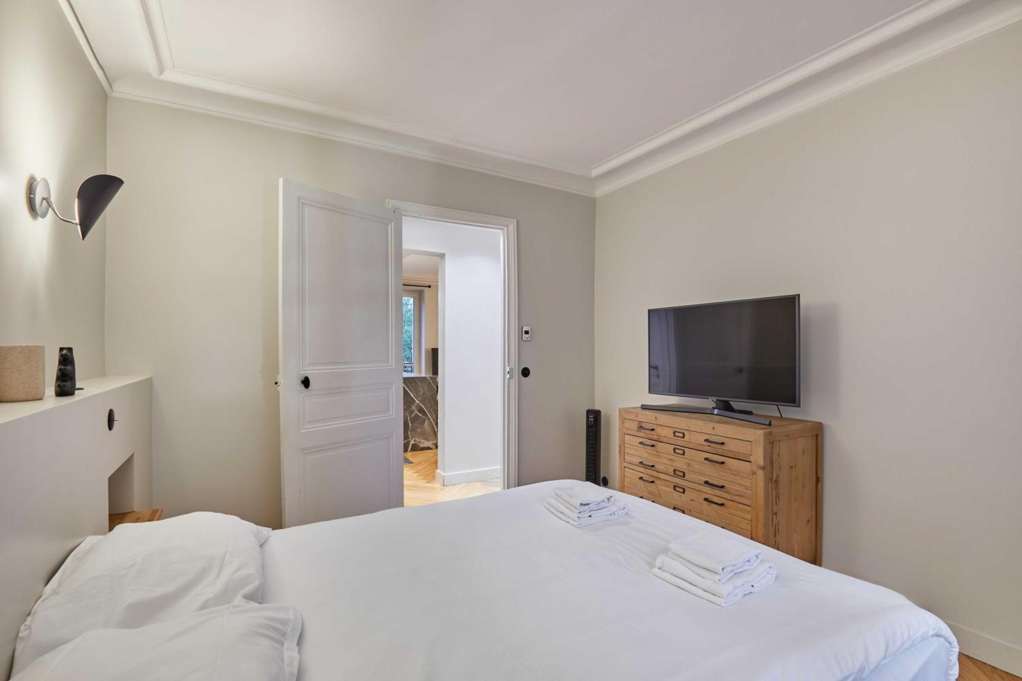 Magnificent Apartment - 3Br- 8P - Batignolles Paris Eksteriør bilde