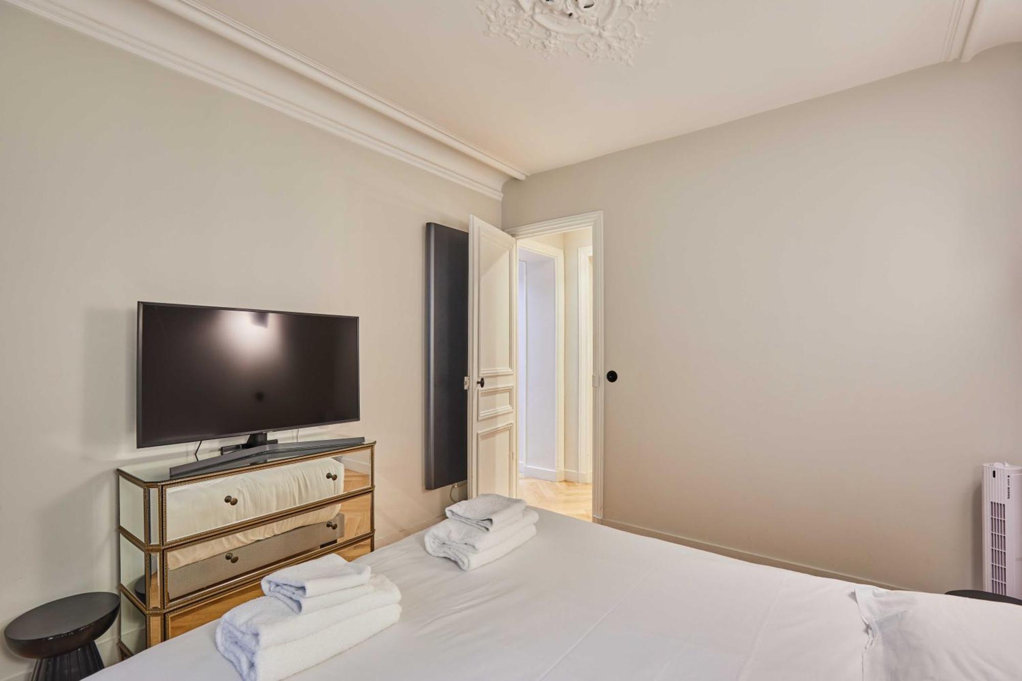 Magnificent Apartment - 3Br- 8P - Batignolles Paris Eksteriør bilde