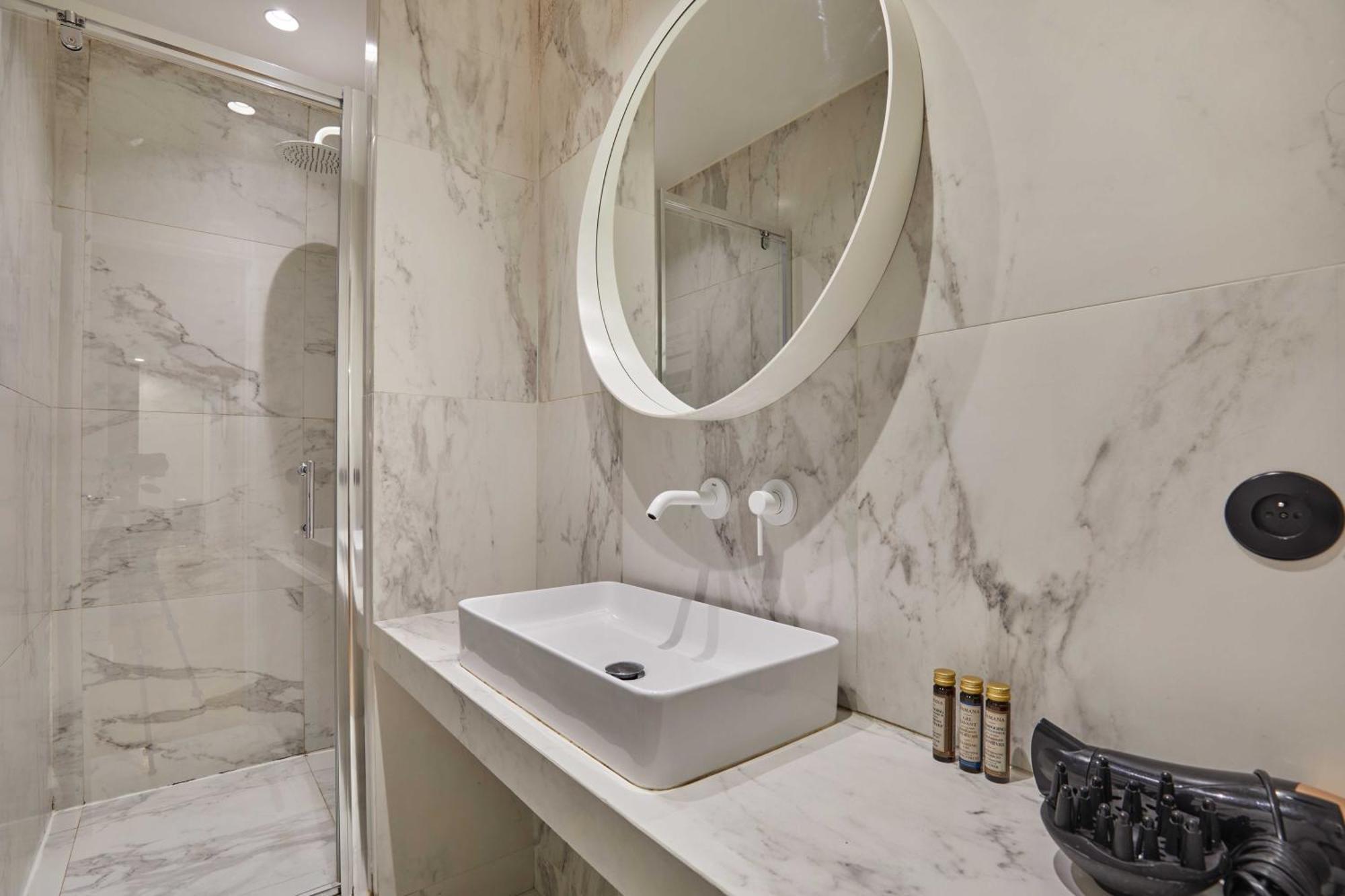 Magnificent Apartment - 3Br- 8P - Batignolles Paris Eksteriør bilde